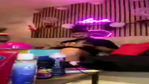 Snapshot of blondie_lorentino chatting on 05-26-26, 02:40 blondie_lorentino online show from 05-26-26, 02:40