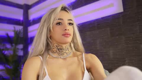 blondie_muller online show from 12-18-25, 08:59