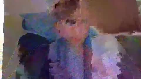 Snapshot of blondieblu89 chatting on 01-07-25, 07:06 First Time College Boy online show from 01-07-25, 07:06