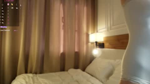 blondoll online show from 06-10-26, 01:39