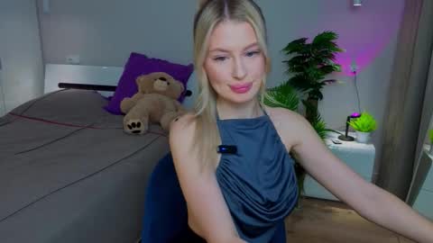 blondysworld online show from 11-28-25, 05:32