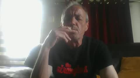 Snapshot of bloody52 chatting on 04-18-26, 02:54 bloody52 online show from 04-18-26, 02:54