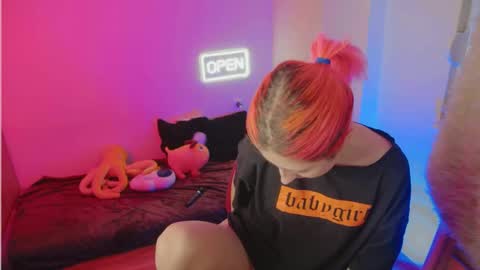 Bloom online show from 02-22-26, 02:59