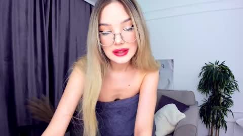 Sophia online show from 02-13-25, 02:42