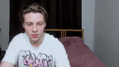 Sasha and Maria online show from 11-04-25, 10:20