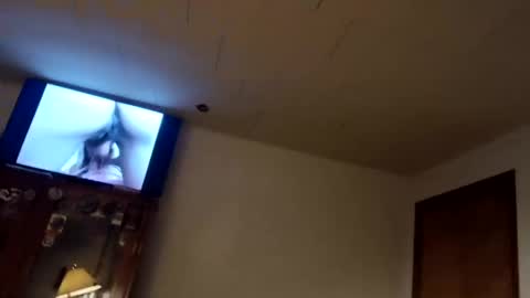 Snapshot of blowonthehole chatting on 01-25-25, 09:36 blowonthehole online show from 01-25-25, 09:36