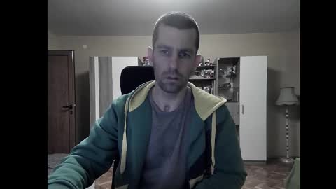 Runaway online show from 01-02-25, 02:57