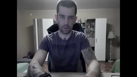 Runaway online show from 03-08-25, 07:53