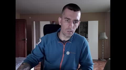 Runaway online show from 03-10-25, 03:52