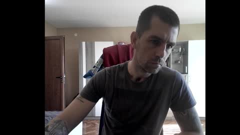 Runaway online show from 10-21-25, 08:26