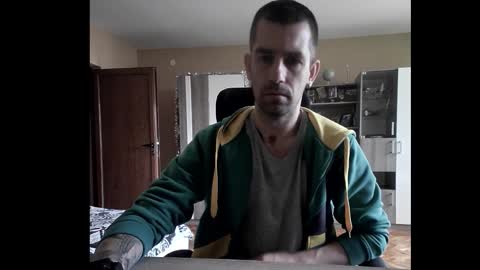 Runaway online show from 12-16-25, 07:13