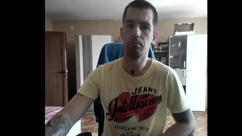 Runaway online show from 04-19-26, 09:19