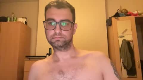 blue_eyes_85 online show from 12-28-24, 07:11