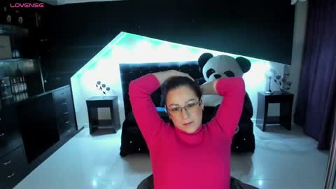 Blue online show from 10-28-25, 04:05