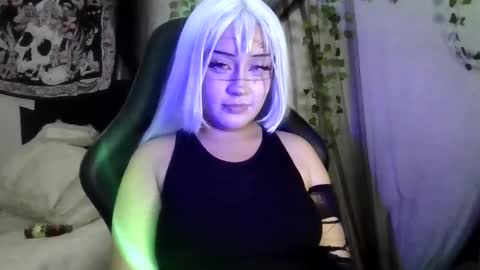 Snapshot of blue_katt chatting on 11-28-25, 10:45 blue katt online show from 11-28-25, 10:45