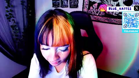 Snapshot of blue_katt chatting on 06-25-26, 05:12 blue katt online show from 06-25-26, 05:12