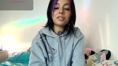 Alice bleu for friends  online show from 12-10-24, 03:30