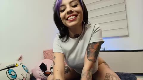 Alice bleu for friends  online show from 01-26-25, 01:20