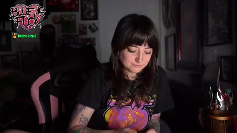 Snapshot of blueasfuck chatting on 02-10-26, 01:32 Blue online show from 02-10-26, 01:32