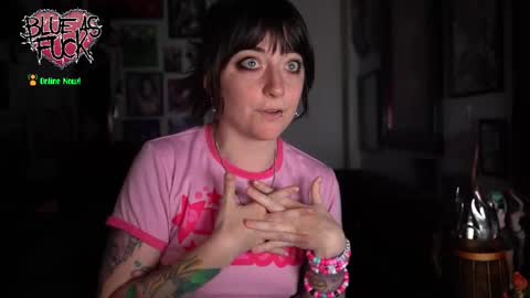 Snapshot of blueasfuck chatting on 02-12-26, 02:50 Blue online show from 02-12-26, 02:50