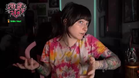 Snapshot of blueasfuck chatting on 02-25-26, 01:26 Blue online show from 02-25-26, 01:26