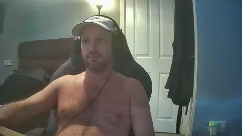 bluebirdflame1 online show from 06-05-26, 06:52