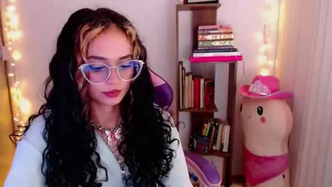 Im Abril .. Nice to meet you  thumb up me please its important  INDEPENDENT MODEL online show from 10-21-25, 02:23