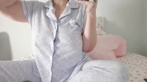 BlueEyes40DDDs online show from 11-12-25, 03:34