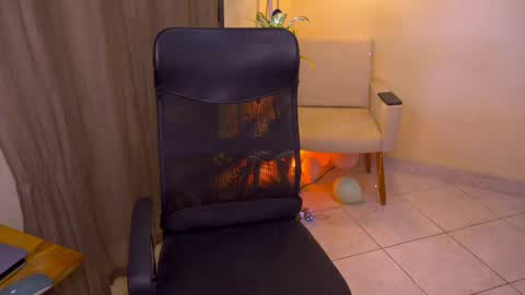 FLORAA online show from 05-09-26, 07:08