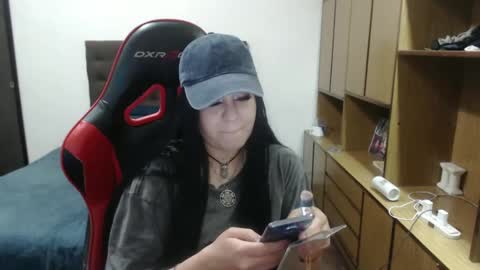 bluegoddessstoned online show from 09-19-25, 08:20