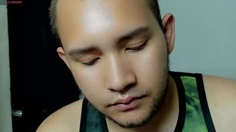 Snapshot of bluehsunny chatting on 09-10-25, 05:40 alexander online show from 09-10-25, 05:40