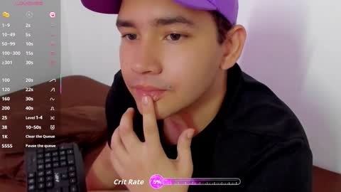 Snapshot of bluehsunny chatting on 12-01-25, 06:02 alexander online show from 12-01-25, 06:02