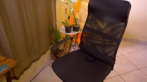 FLORAA online show from 02-07-26, 10:19