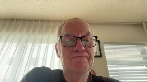 Blueyedudeseattle online show from 10-01-25, 04:46