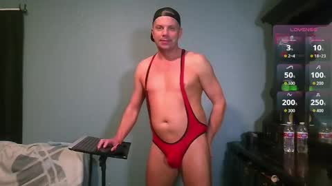 Snapshot of blueyes_hung1 chatting on 05-25-26, 02:28 Fun Boi online show from 05-25-26, 02:28