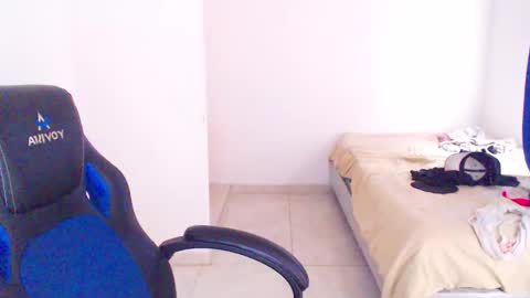  Hey guysI am BrendaWelcome my room online show from 10-22-25, 08:08