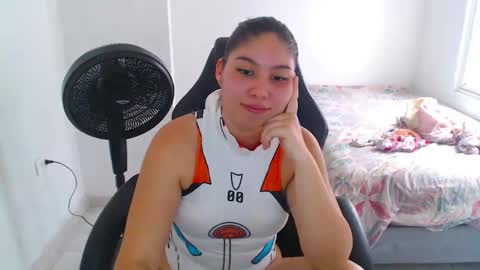 Snapshot of blumbum chatting on 04-26-26, 09:12 Hey guysI am BrendaWelcome my room online show from 04-26-26, 09:12