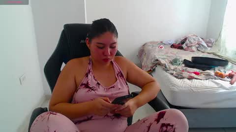 Snapshot of blumbum chatting on 04-30-26, 07:09 Hey guysI am BrendaWelcome my room online show from 04-30-26, 07:09