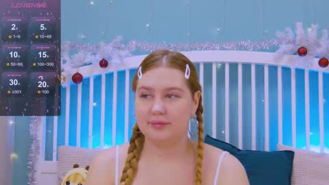 Snapshot of blush_ellie chatting on 01-13-25, 01:17 Ellie3 online show from 01-13-25, 01:17