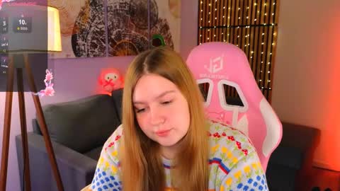 Snapshot of blush_ellie chatting on 03-07-25, 03:07 Ellie3 online show from 03-07-25, 03:07