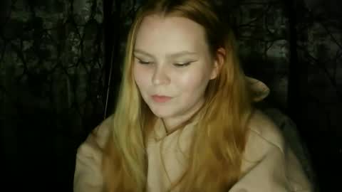 blushing_star online show from 09-26-25, 04:44