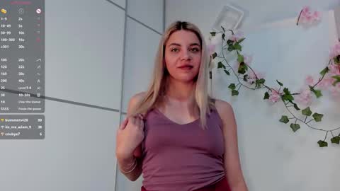 Snapshot of blushkitty chatting on 09-19-25, 03:56 Chloe online show from 09-19-25, 03:56