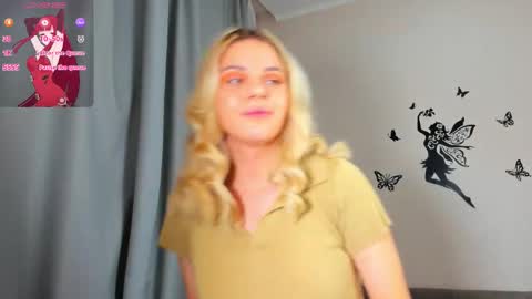 Snapshot of blushkitty chatting on 10-14-25, 06:25 Chloe online show from 10-14-25, 06:25