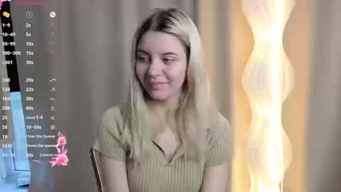 Snapshot of blushkitty chatting on 10-18-25, 06:16 Chloe online show from 10-18-25, 06:16