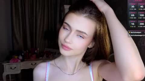 Snapshot of bluuemarine chatting on 06-13-26, 05:11 Mary online show from 06-13-26, 05:11