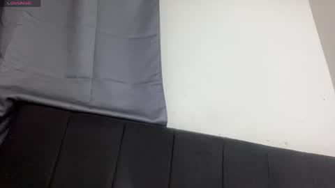 Bob  INDEPENDENT MODEL online show from 05-31-26, 02:42