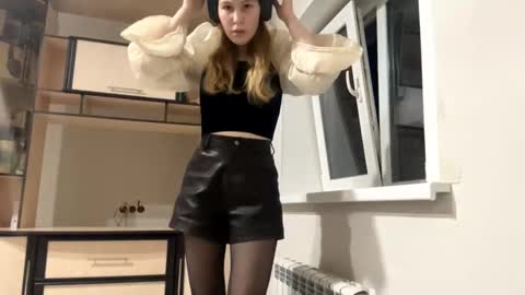 Snapshot of bobbiemylott chatting on 03-04-26, 02:56 Kate online show from 03-04-26, 02:56