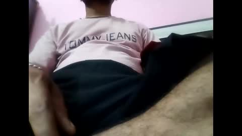 bobby_horny03 online show from 04-15-26, 08:54