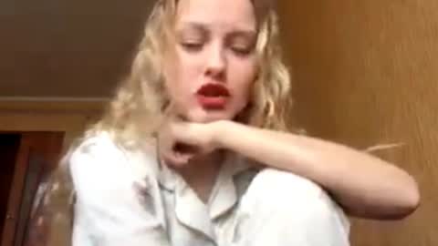 Nina online show from 03-31-26, 08:59