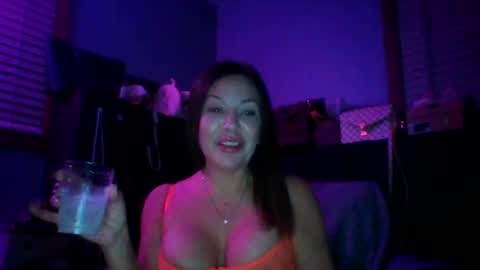 Snapshot of bodicas chatting on 11-13-25, 03:16 milf online show from 11-13-25, 03:16